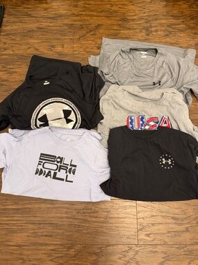 Under Armour & Graphic Tee lot (5) - Black, Gray, Light Lavender